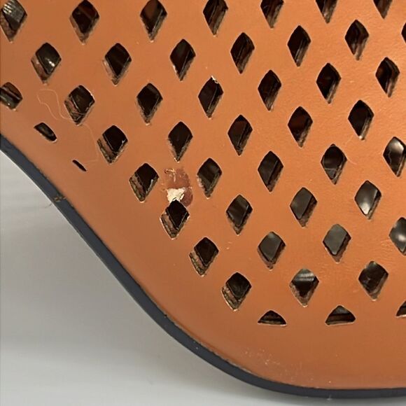 Pierre Dumas Lattice Suede Tan Ankle Heel with Peep Toe 7.5 B69 - Picture 9 of 11